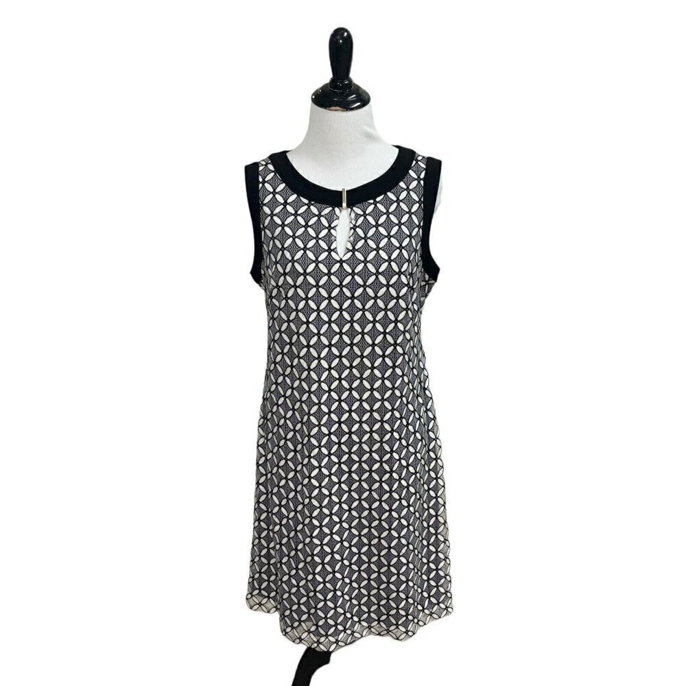 Tommy Hilfiger Women's Size 8 Sheath Dress Sleeveless Keyhole Neck Textured